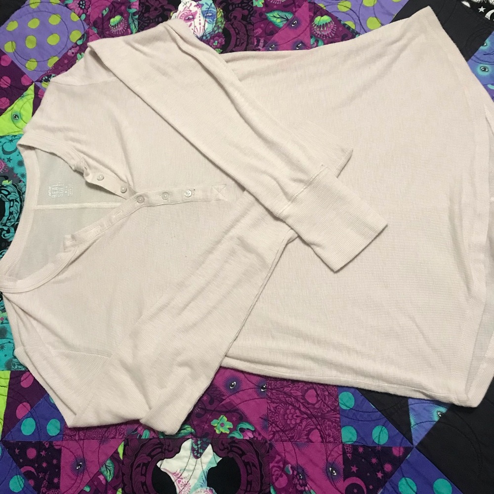 Arie cotton long sleeve shirt.